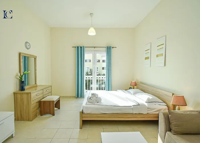 Budget Studio Apt Near Metro & Mall - Med64